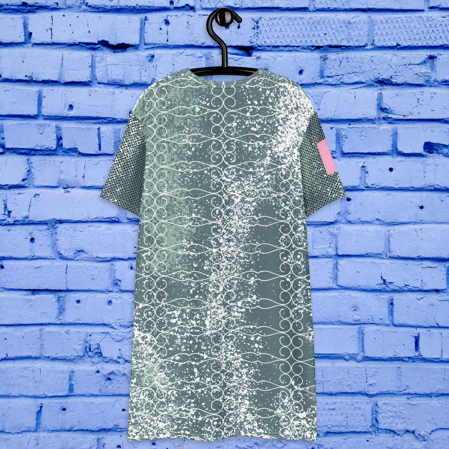 Gray and silver women’s t-shirt dress.