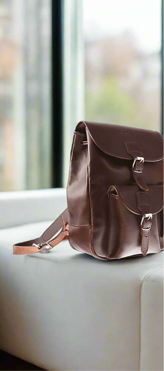 Natural brown leather vintage handbag backpack.