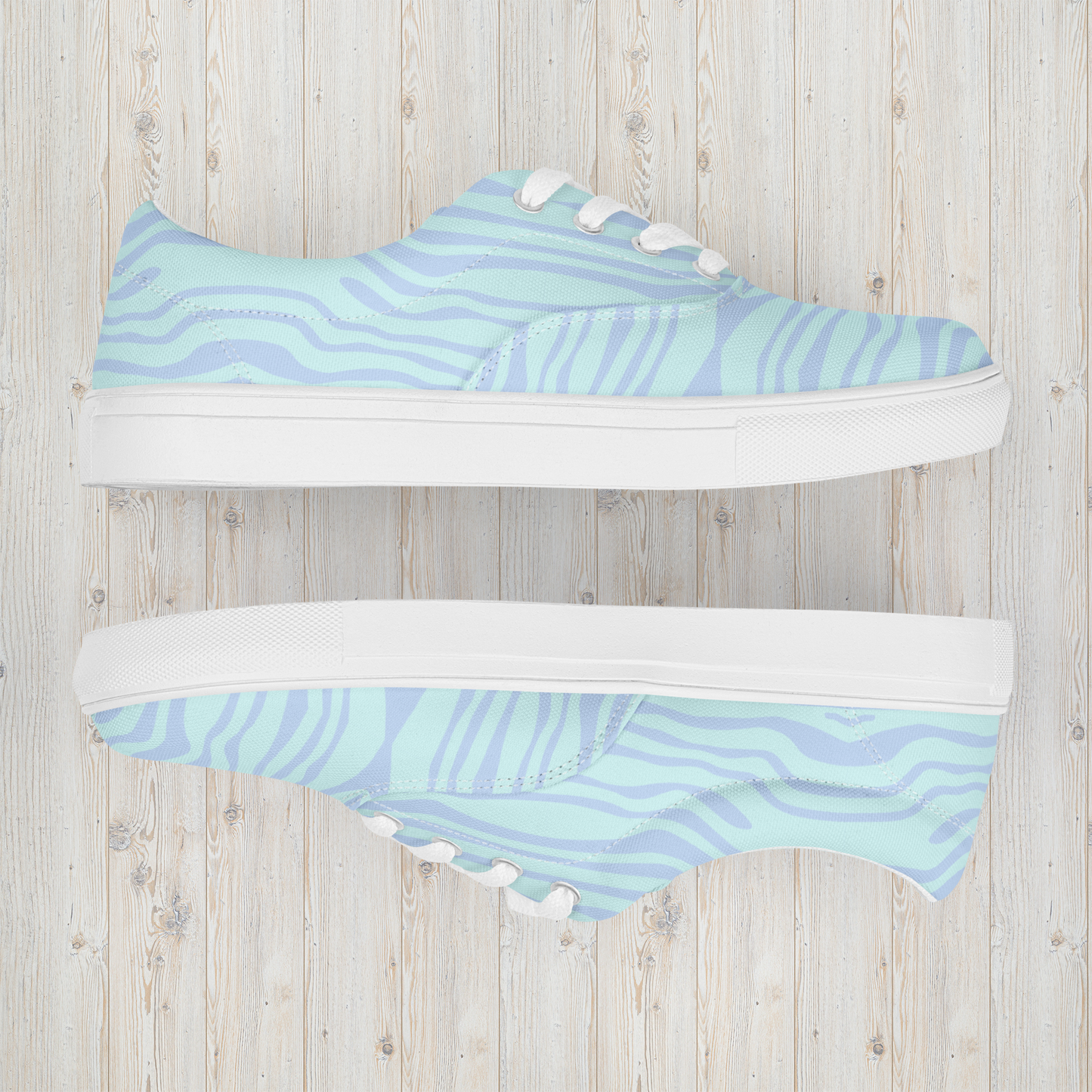 Light blue animal women’s lace-up canvas shoes.