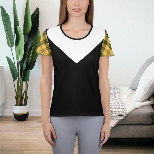 T-shirt athlétique pour femme à carreaux noir et jaune.