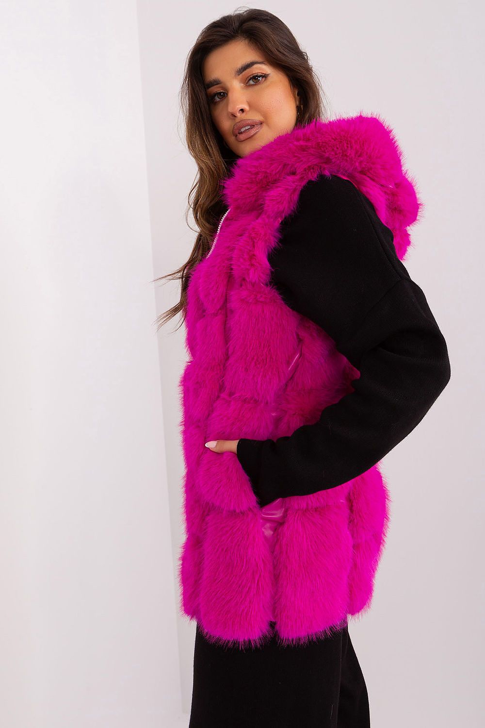 Gilet femme en fourrure fuchsia.