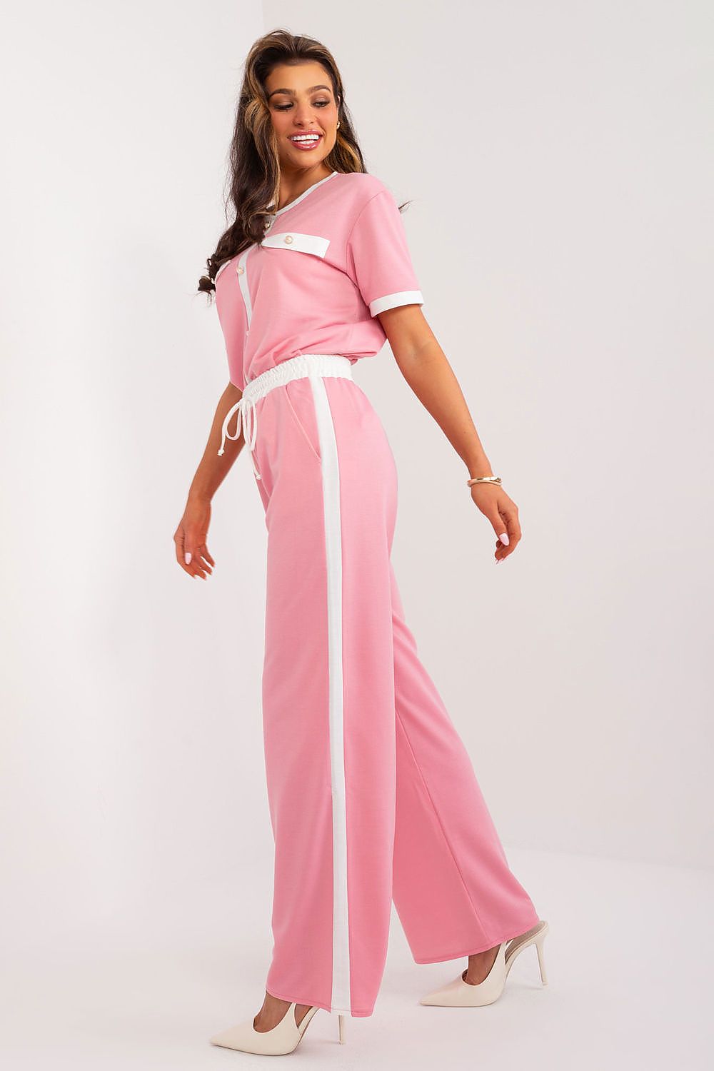 Pantalon femme rose.